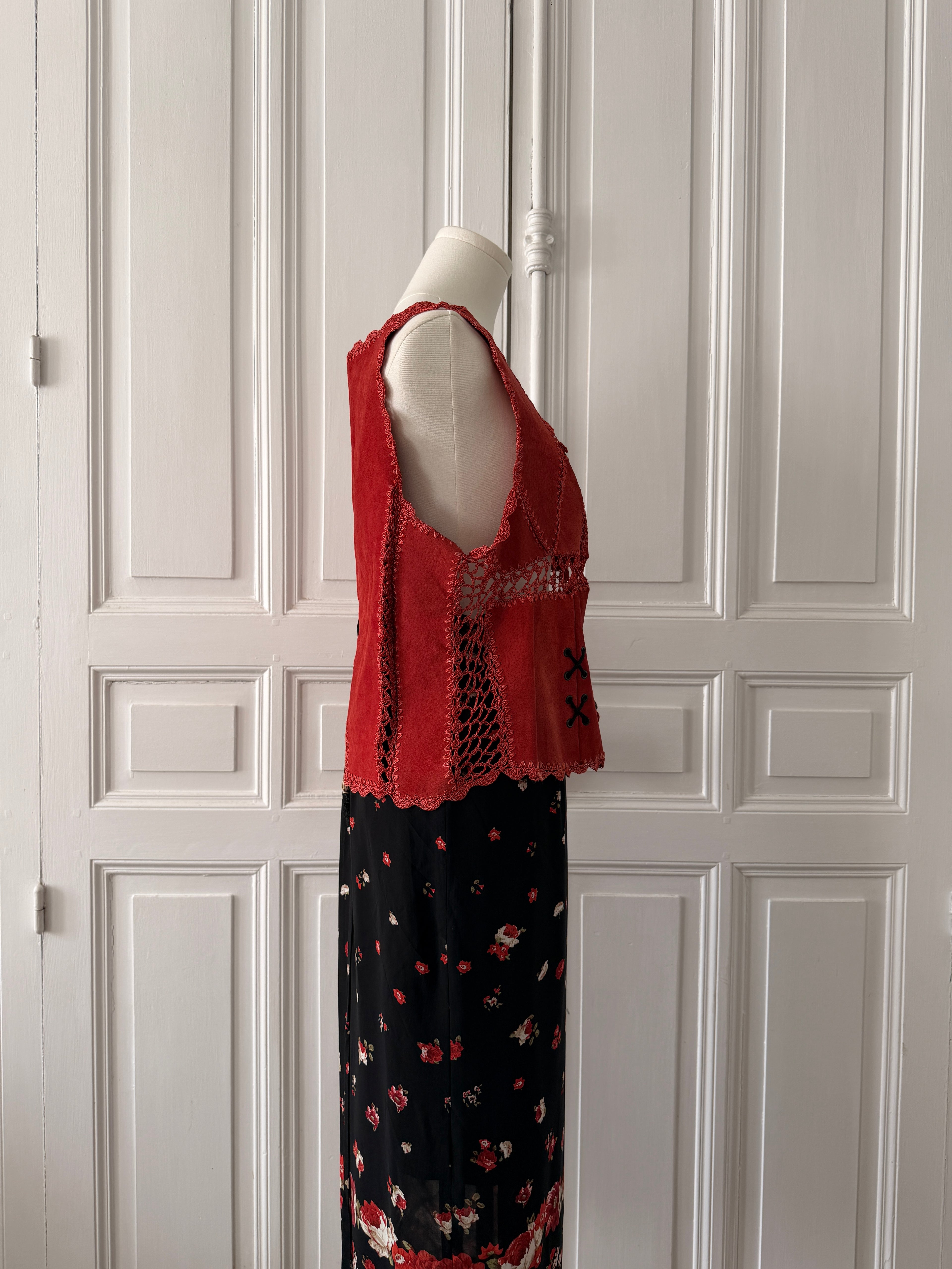 VINTAGE 80s gilet patchwork de cuir rouge et crochet taille 42