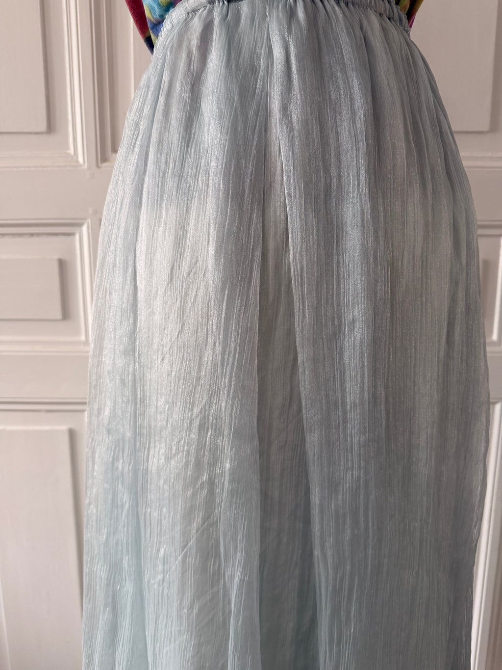 ZAPA jupe en soie bleu effet bouffant foncée taille 38