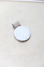 VINTAGE Pendentif en argent et porcelaine