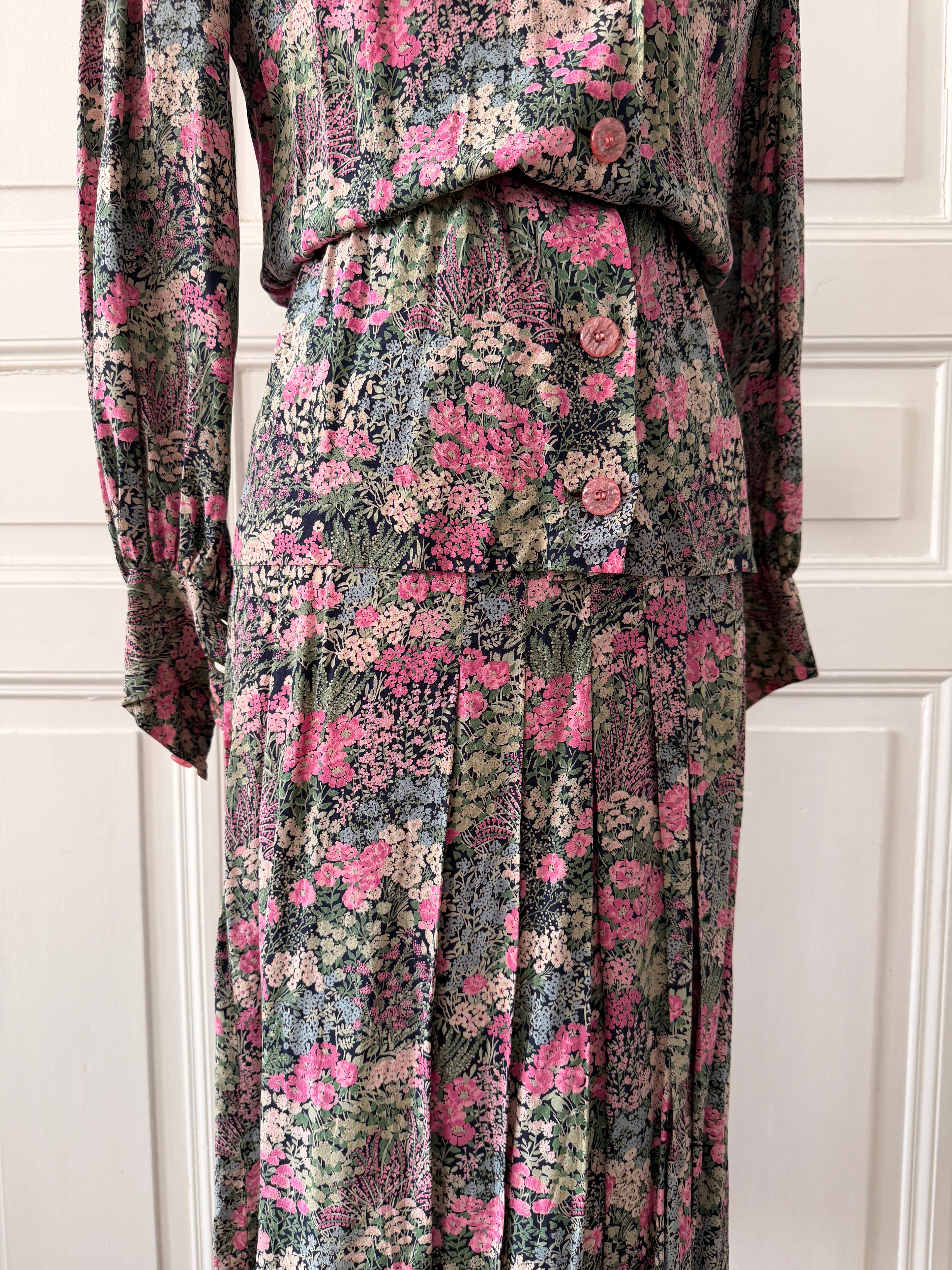 VINTAGE Hand made tailleur jupe imprimé fleuri taille 36/38
