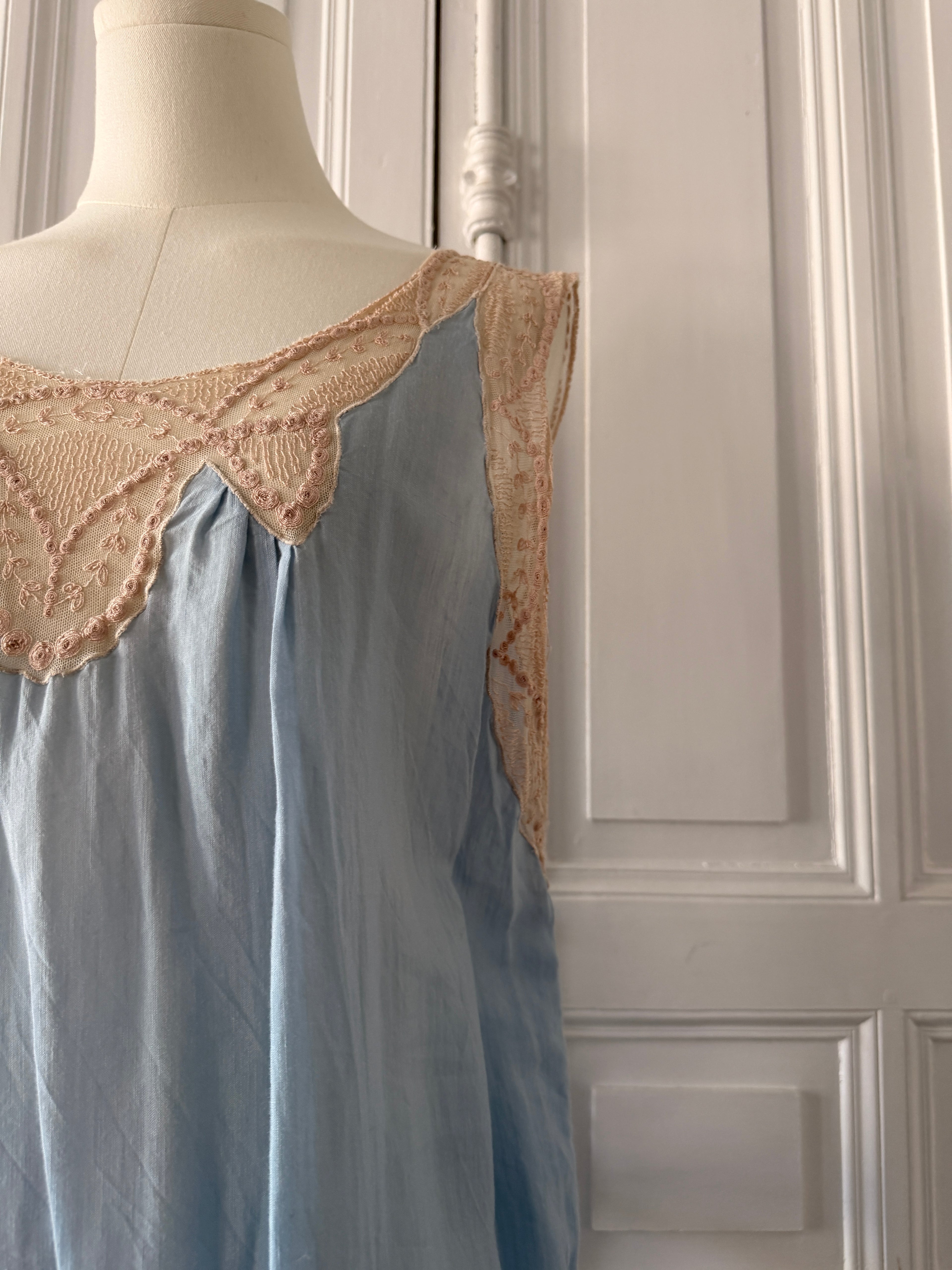 VINTAGE robe bleu cousue main dentelle beige taille 40