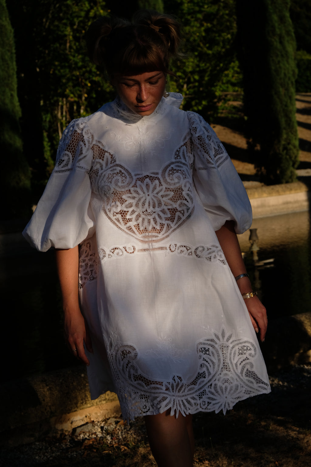 EMMA VERDIER KREMER Robe Héritage – Dentelle ancienne coton blanc