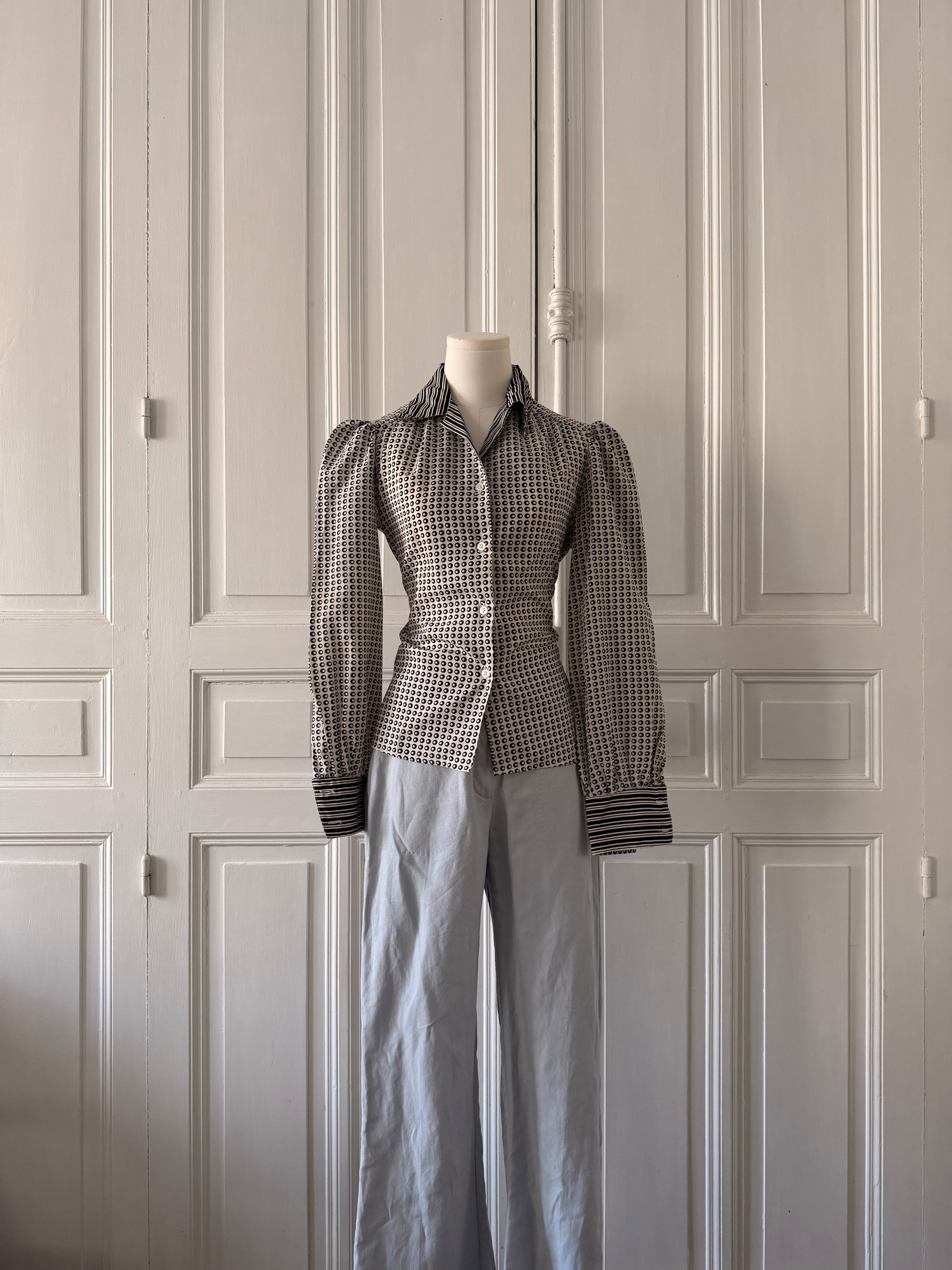 VINTAGE corsage chemisier année 70 noir et blanc manche bouffante col lavalière encolure rayée