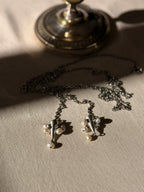BALENCIAGA- Collier chaine et perles (assorti aux boucles)
