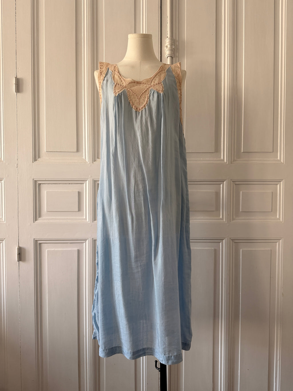 VINTAGE robe bleu cousue main dentelle beige taille 40