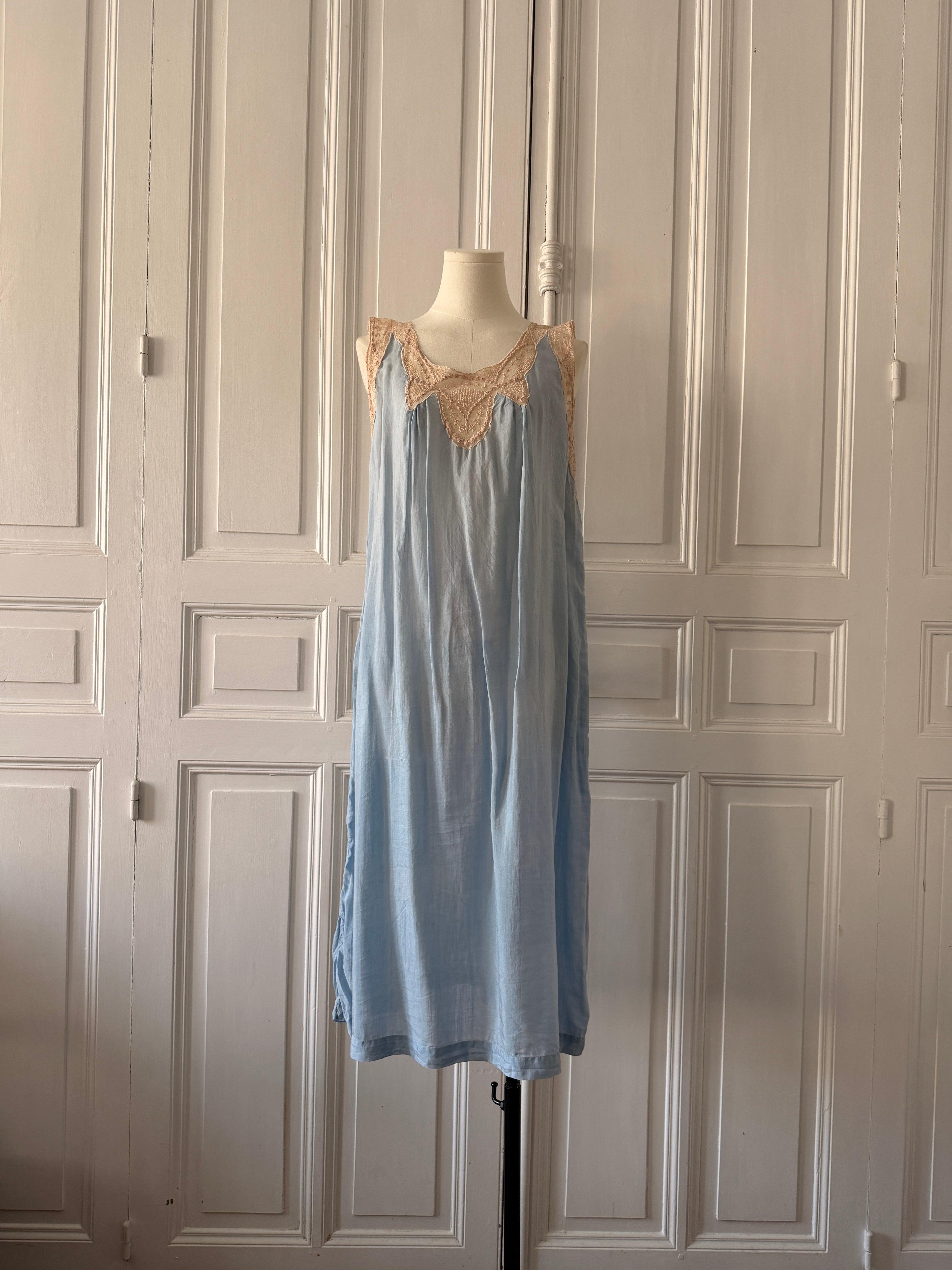 VINTAGE robe bleu cousue main dentelle beige taille 40