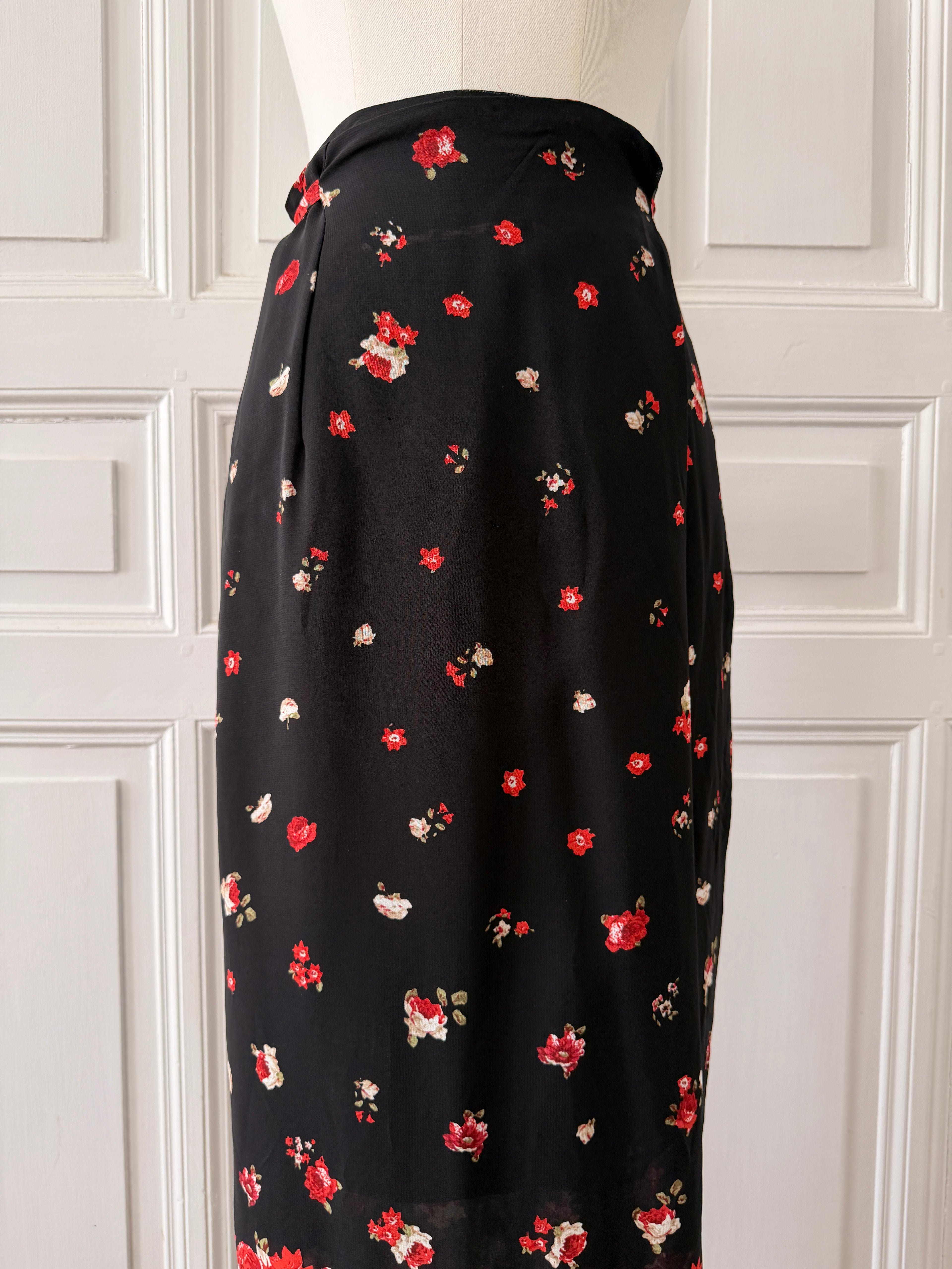 Y2K VINTAGE Jupe portefeuille noire à fleurs rouges