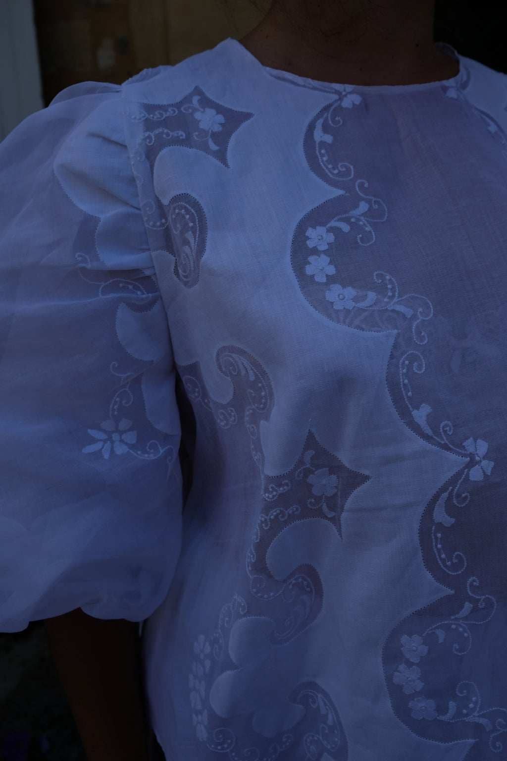 EMMA VERDIER KREMER Blouse Héritage en organza motif devant