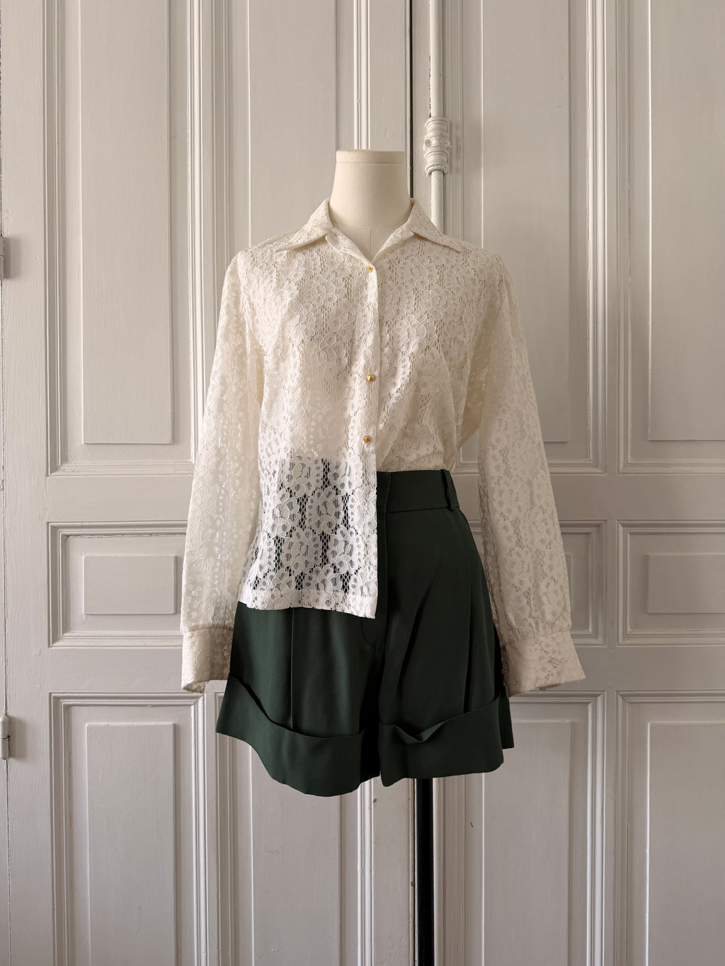 CHLOE Short satin vert sapin taille 38