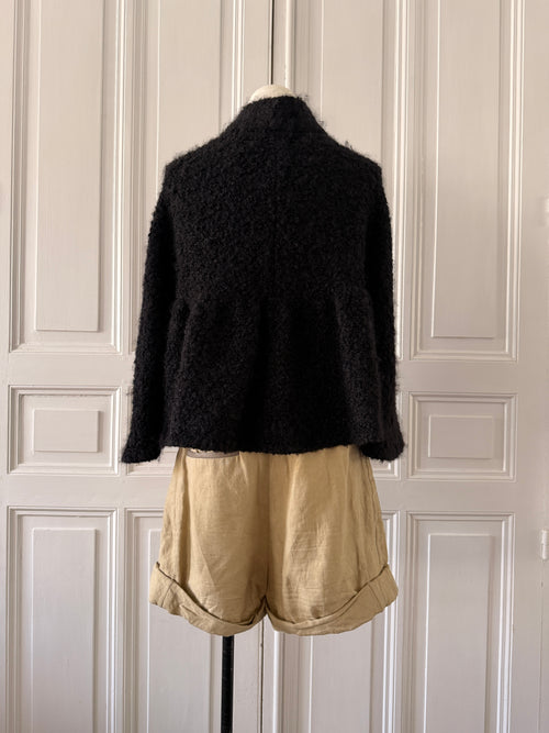 ARMANI Collezioni Veste courte en laine frisée noire 36