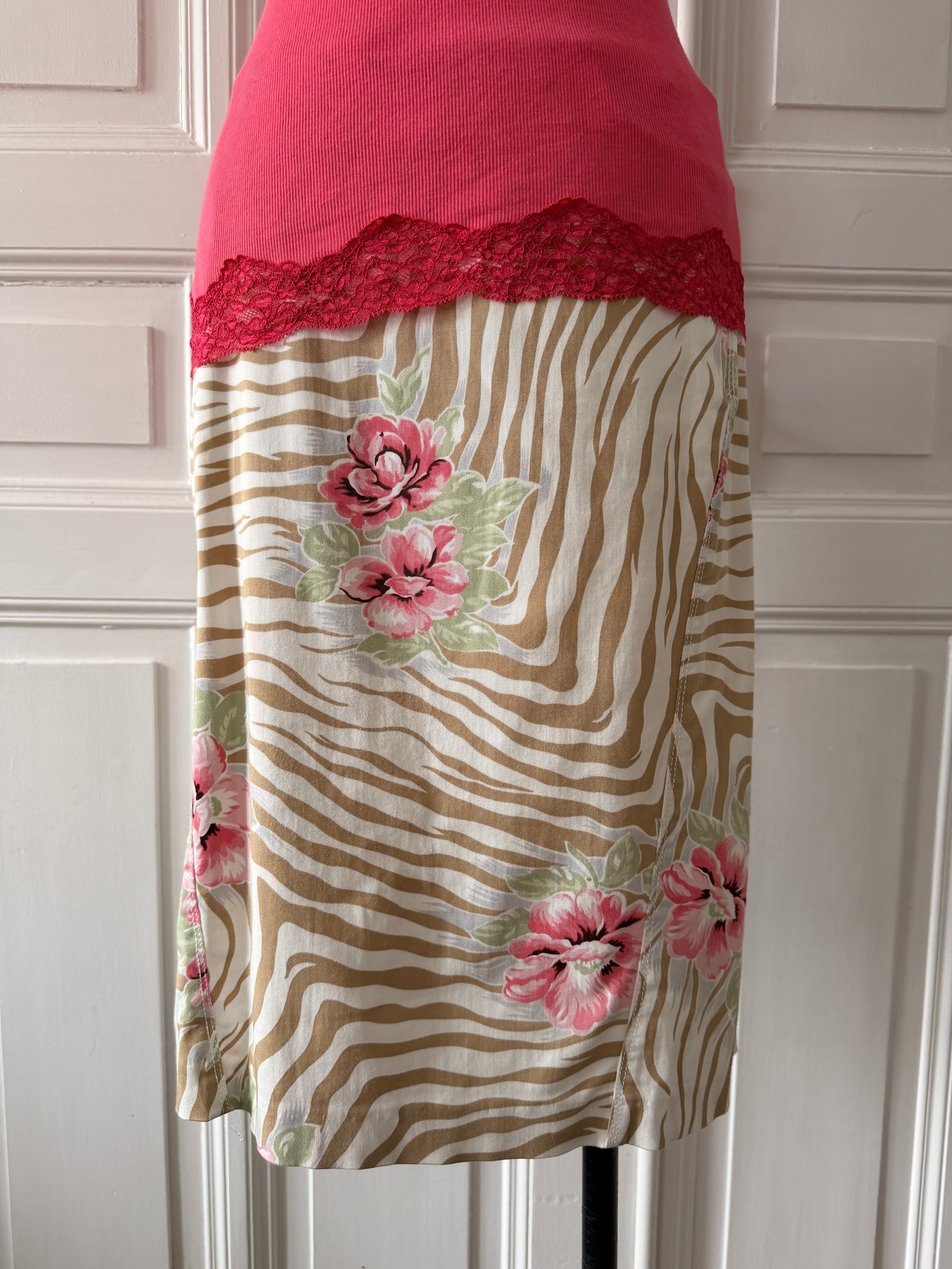 KENZO jeans jupe imprimée animal et fleur taille 40