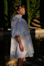 EMMA VERDIER KREMER Robe Héritage – Dentelle ancienne coton blanc
