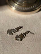 VINTAGE Boucles argentées motif pharaon