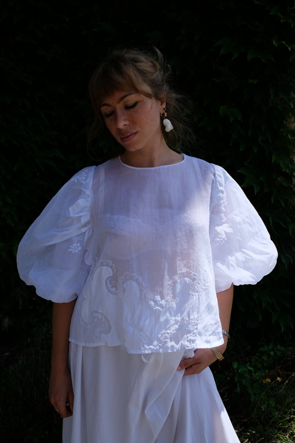 EMMA VERDIER KREMER Blouse Héritage en organza- motifs dos