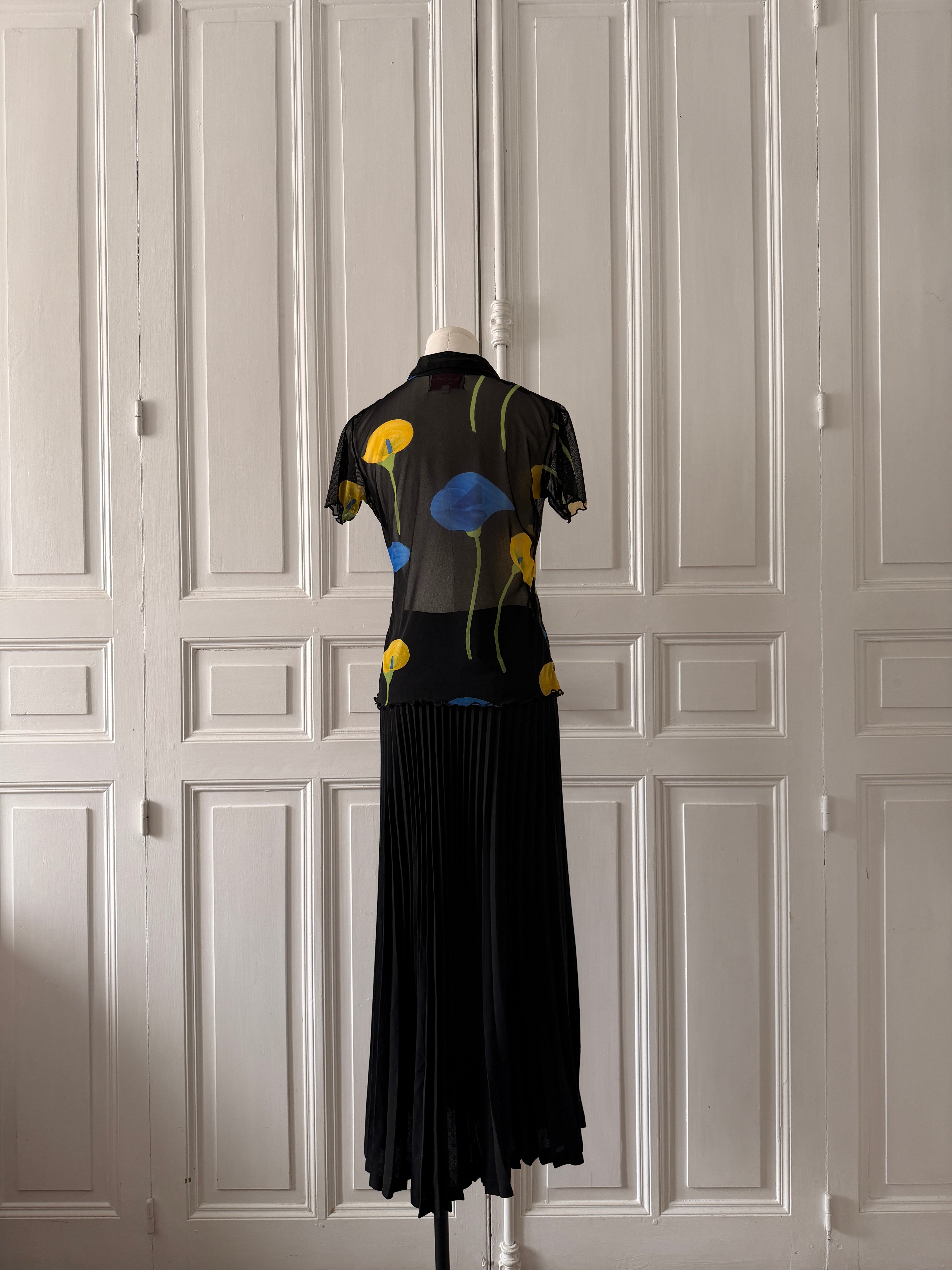 Y2K Top rene derhy mesh noir avec arômes bleu et jaune taille S
