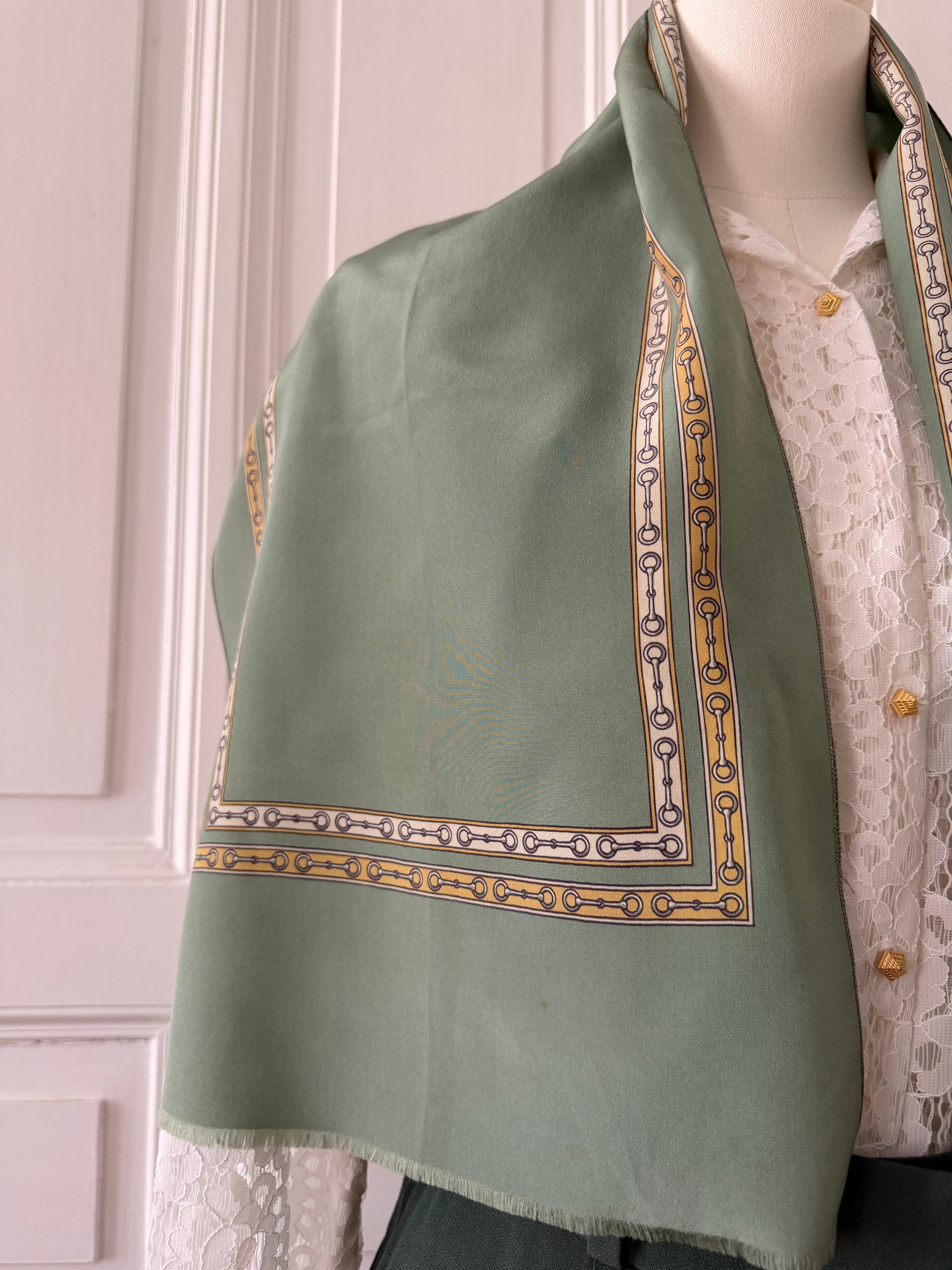 CÉLINE Foulard en soie