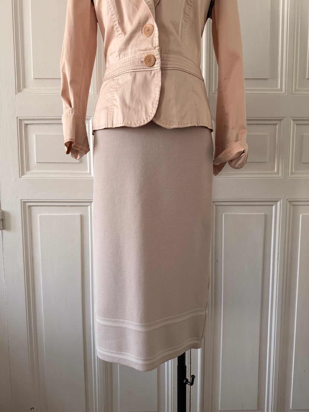 REISS Jupe en maille rose poudrée taille 38