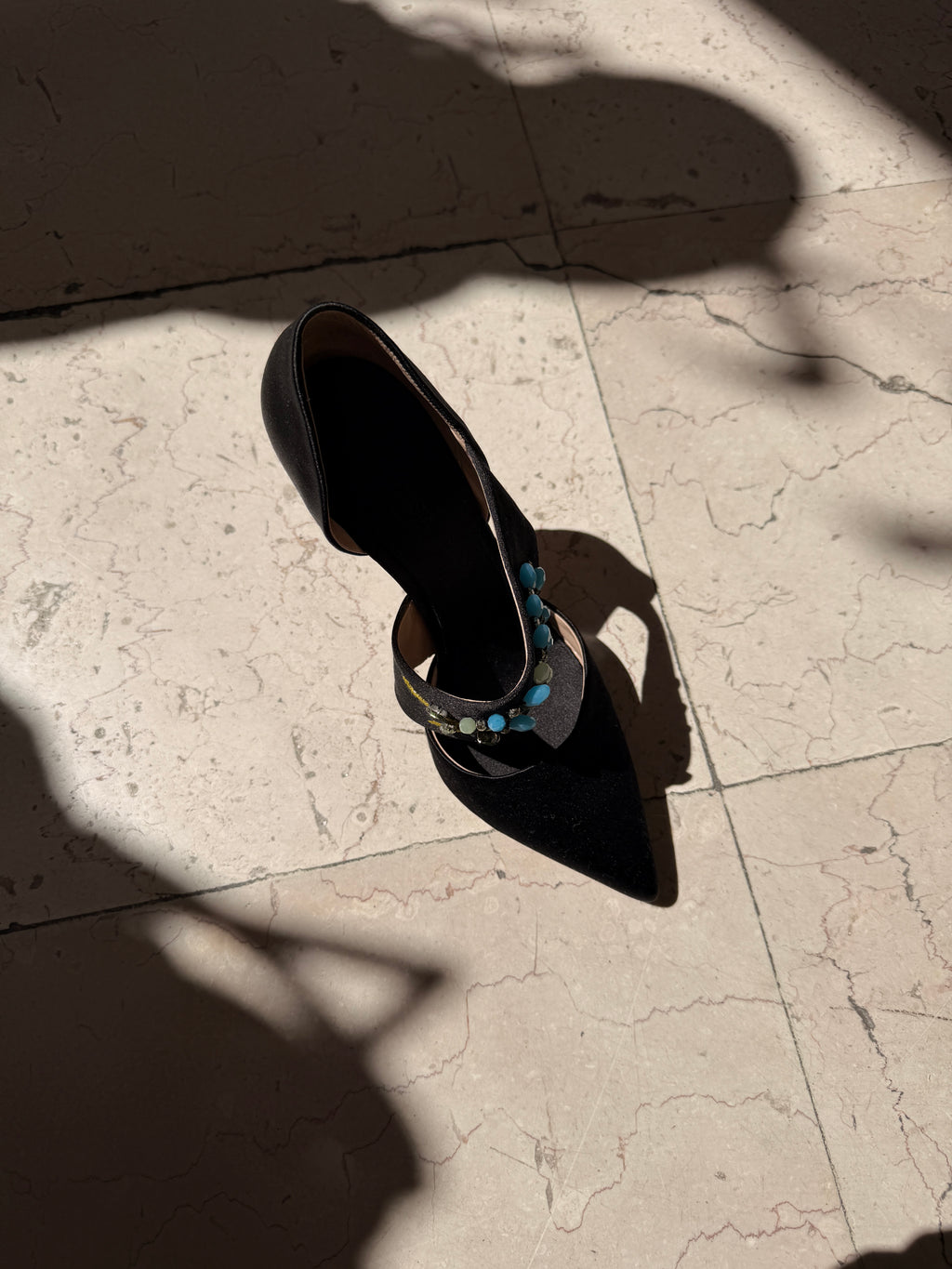 GIAMBATTISTA VALLI escarpins satin brodés 36