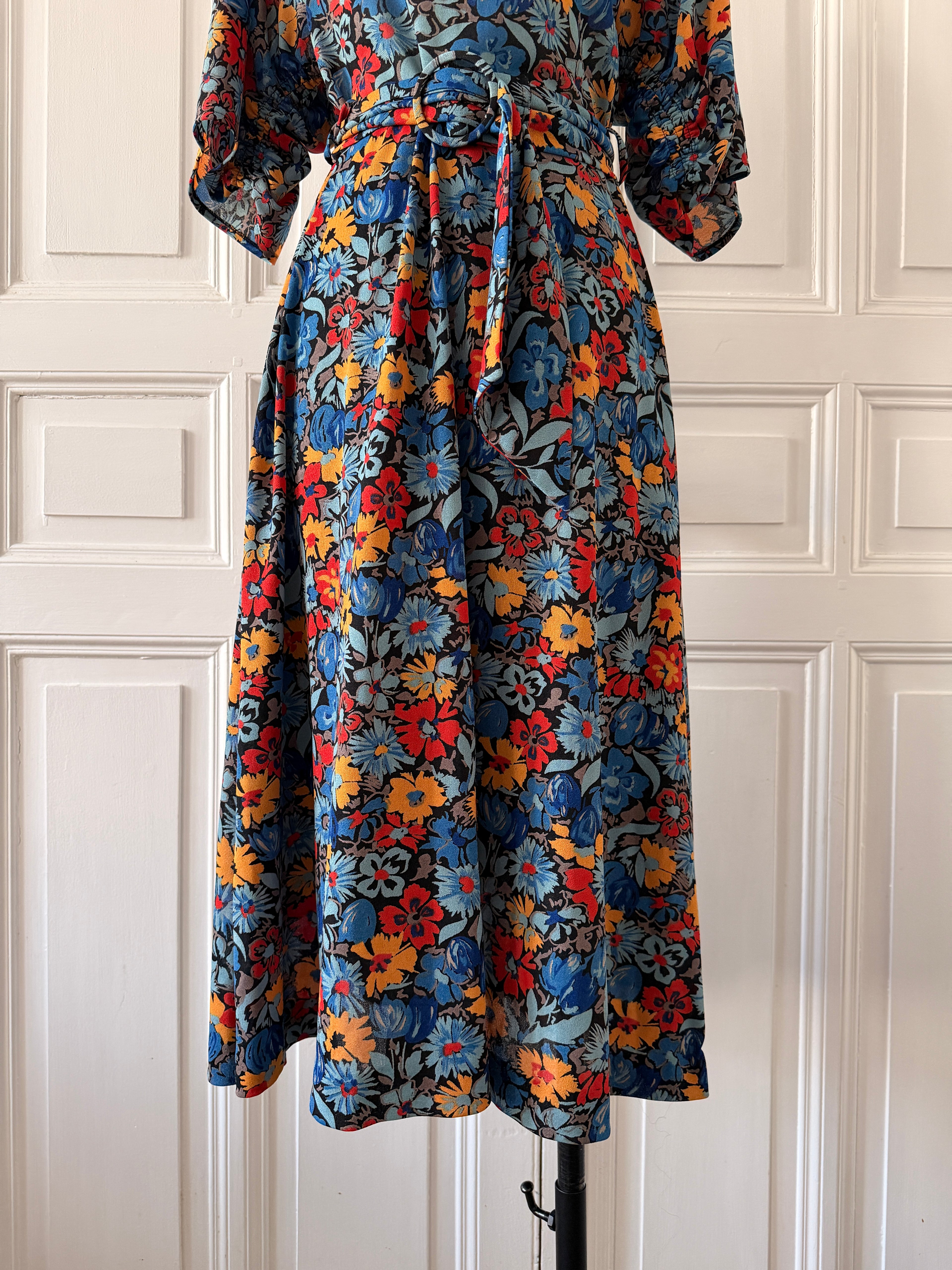 VINTAGE Made in France robe fleurie multicolore taille 1