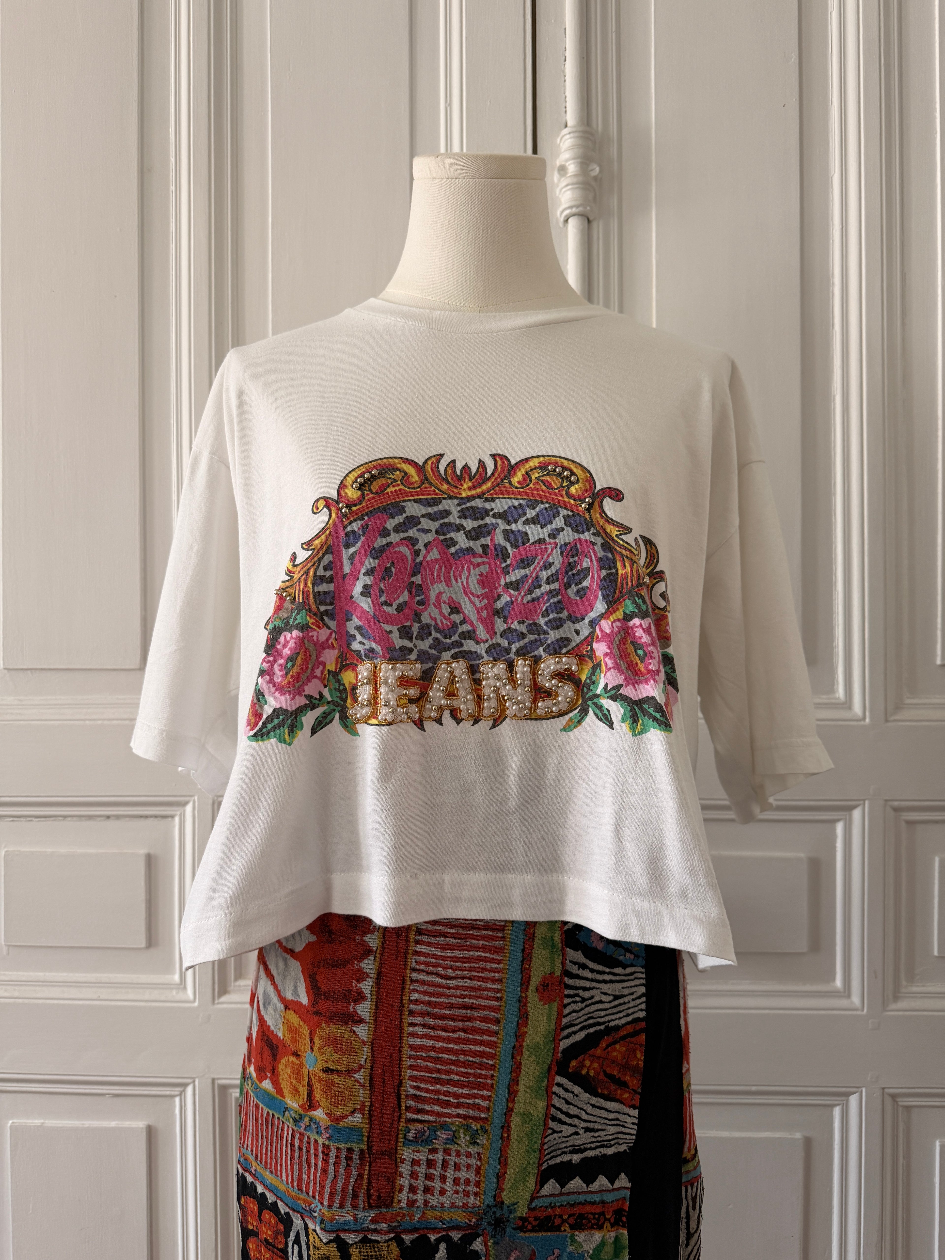 KENZO t-shirt cropped blanc imprimé brodé de perles taille L