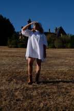 EMMA VERDIER KREMER- Robe mini en coton ancien brodé - Modèle Héritage