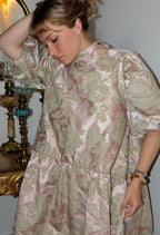 EMMA VERDIER KREMER- Robe midi en jacquard doublé ancien brodé - Modèle Héritage