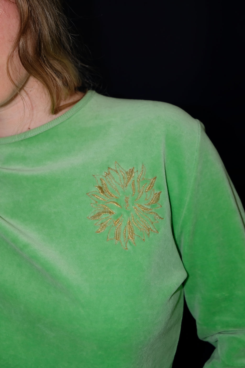 YVES SAINT LAURENT Ensemble top et jupe vert pomme velours brodé taille 38