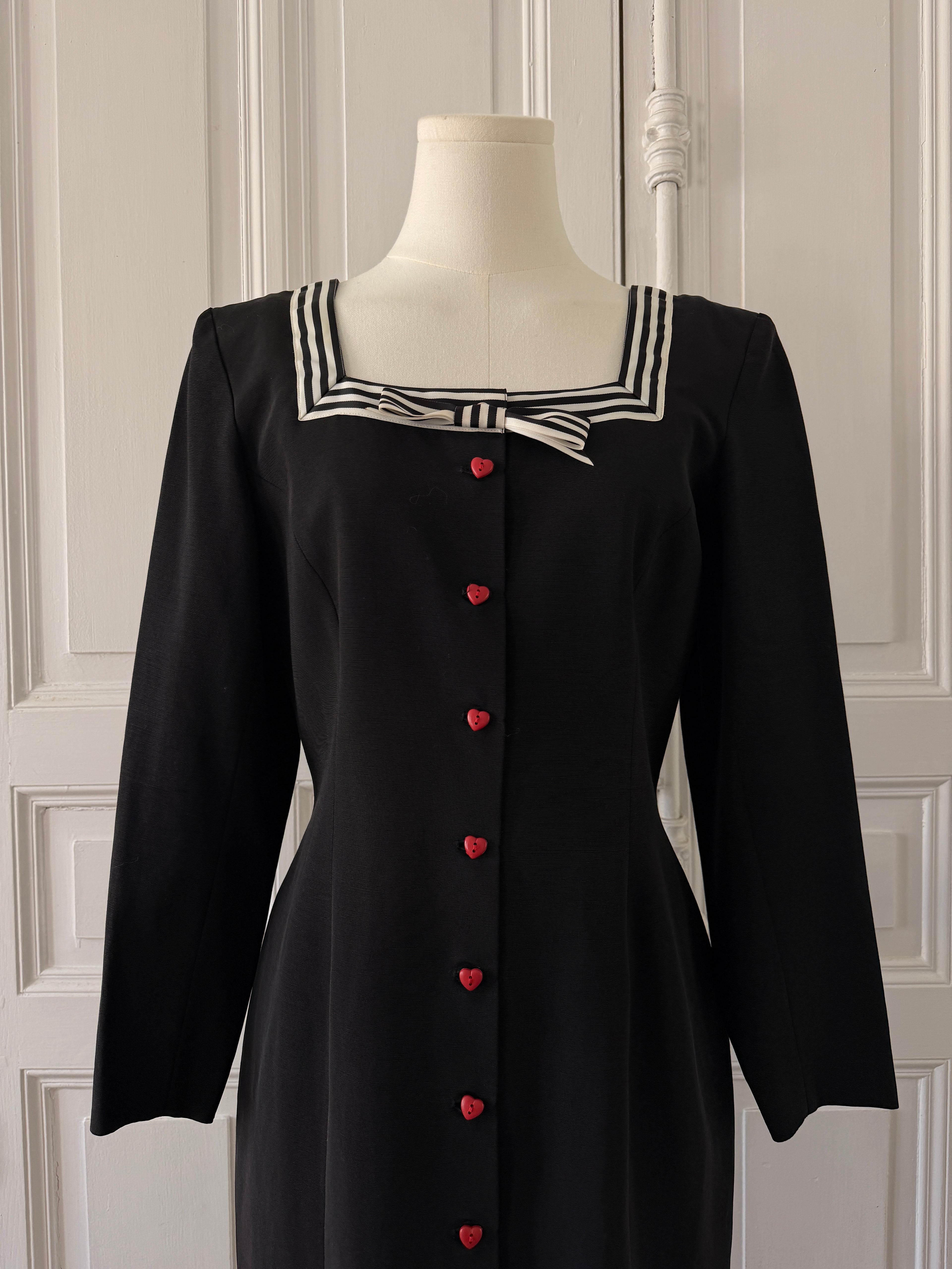 CACHAREL Robe col carré noire et blanche bouton coeur col noeud rayée taille 36