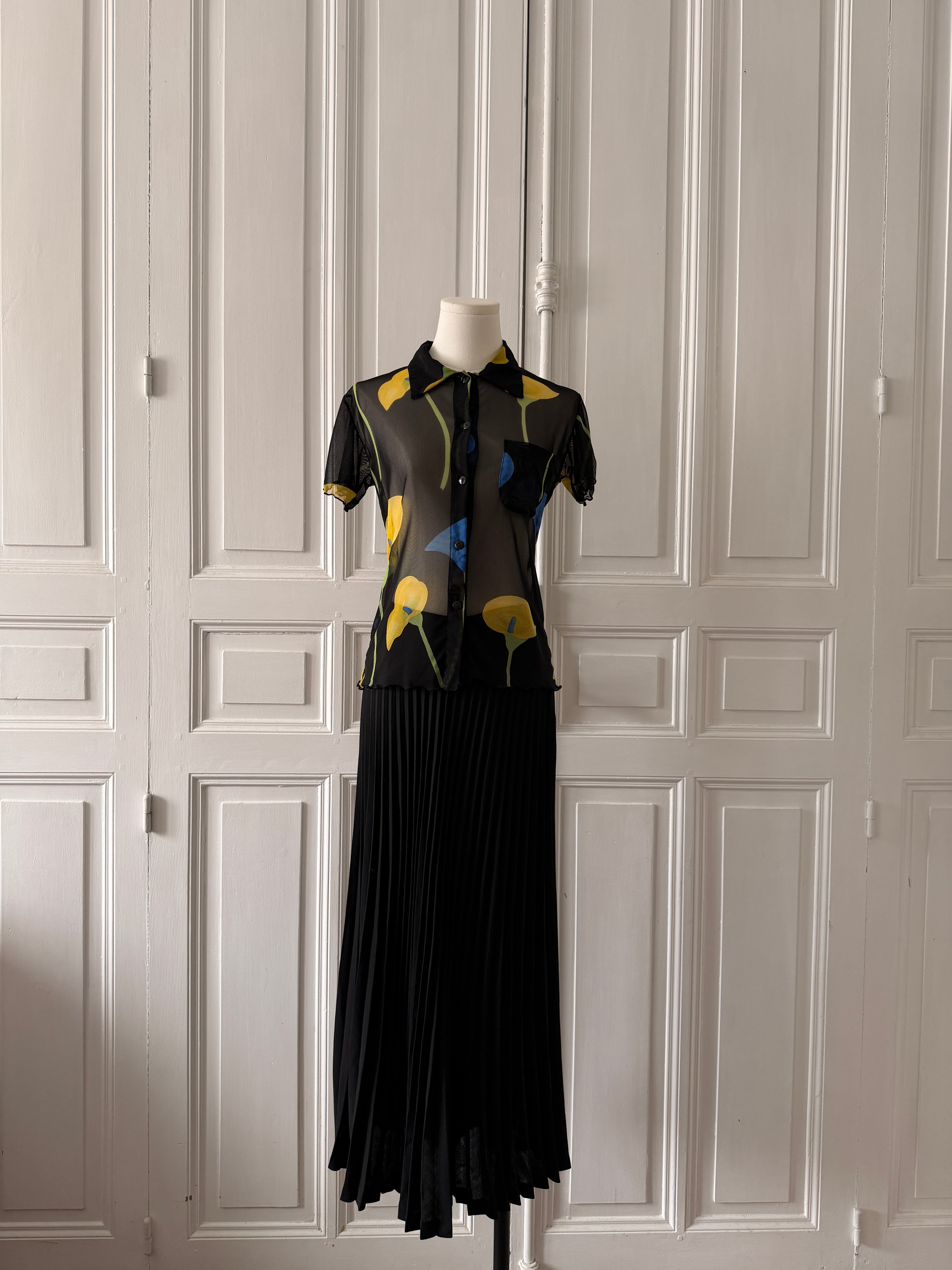 Y2K Top rene derhy mesh noir avec arômes bleu et jaune taille S