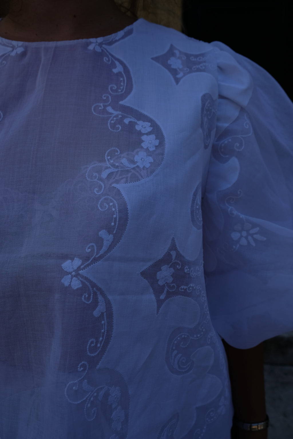 EMMA VERDIER KREMER Blouse Héritage en organza motif devant