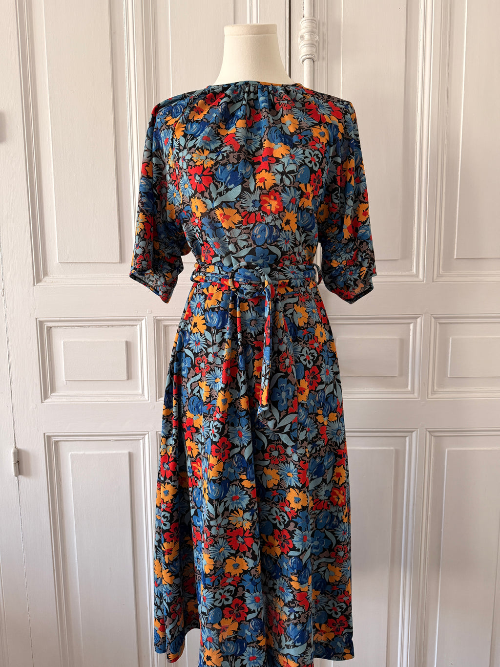 VINTAGE Made in France robe fleurie multicolore taille 1