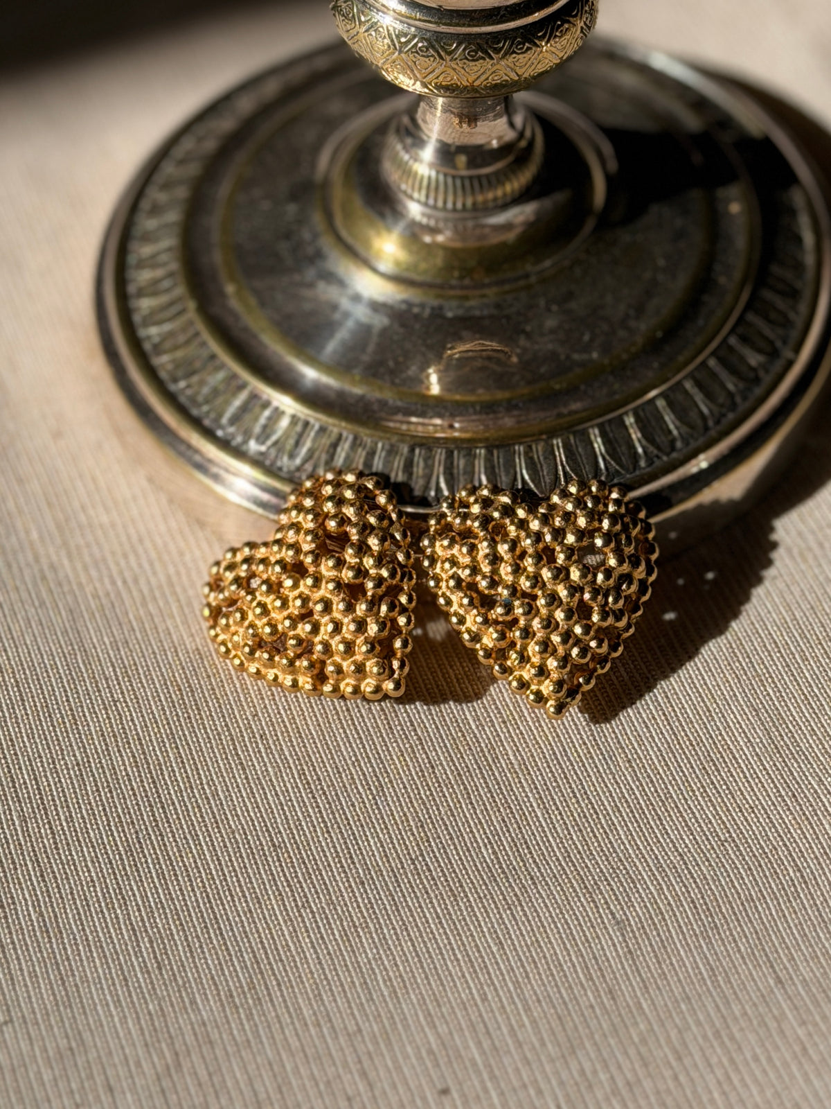 BALENCIAGA Boucle à clip cœur