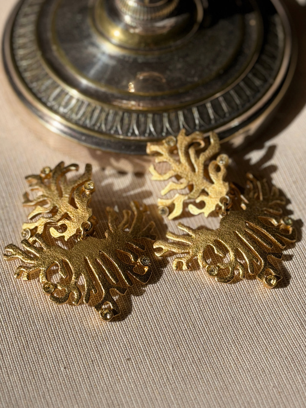 BALENCIAGA Boucles plaquées or et strass