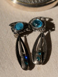 MAX ANIMALIS Clips métal argenté vieilli pierres turquoise et strass