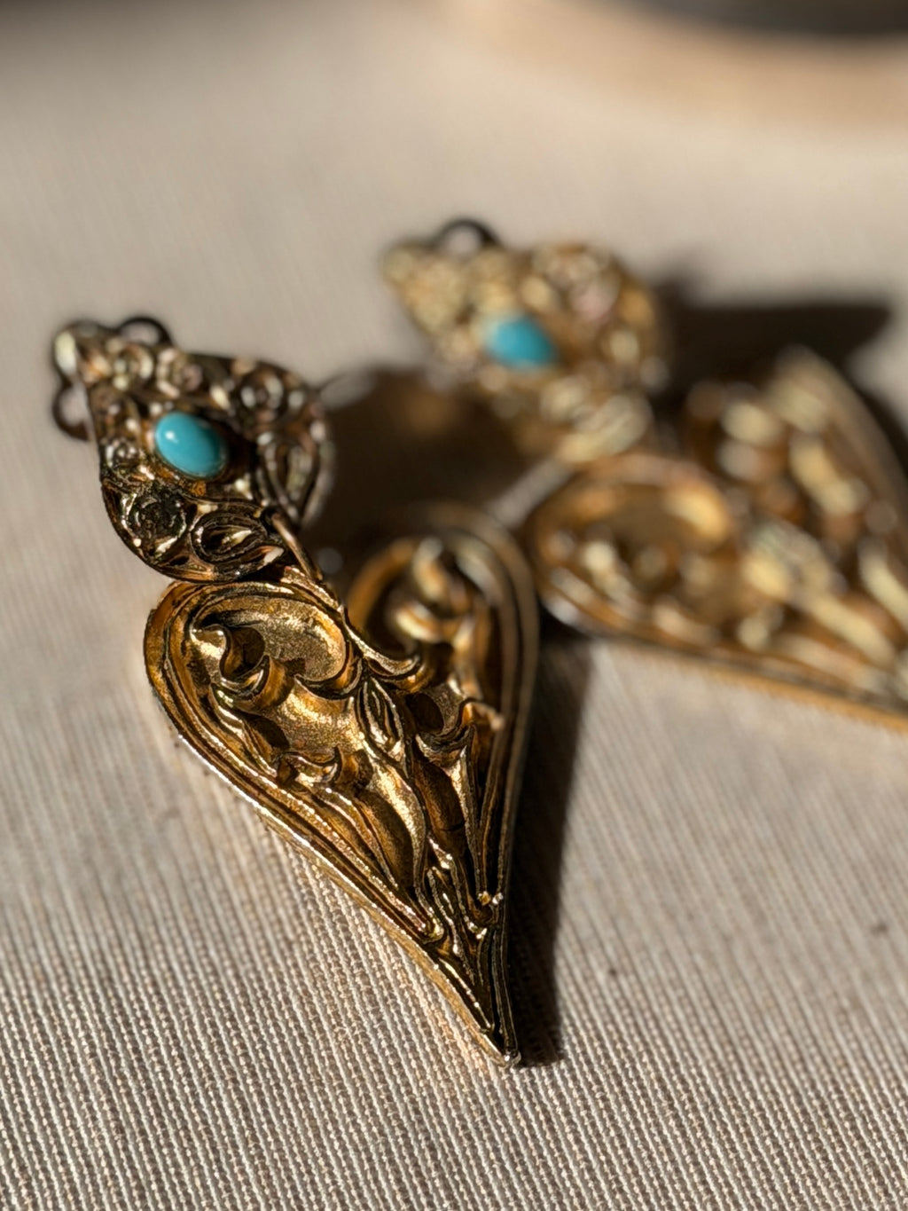 VINTAGE Boucles cœur avec turquoise plaqués or