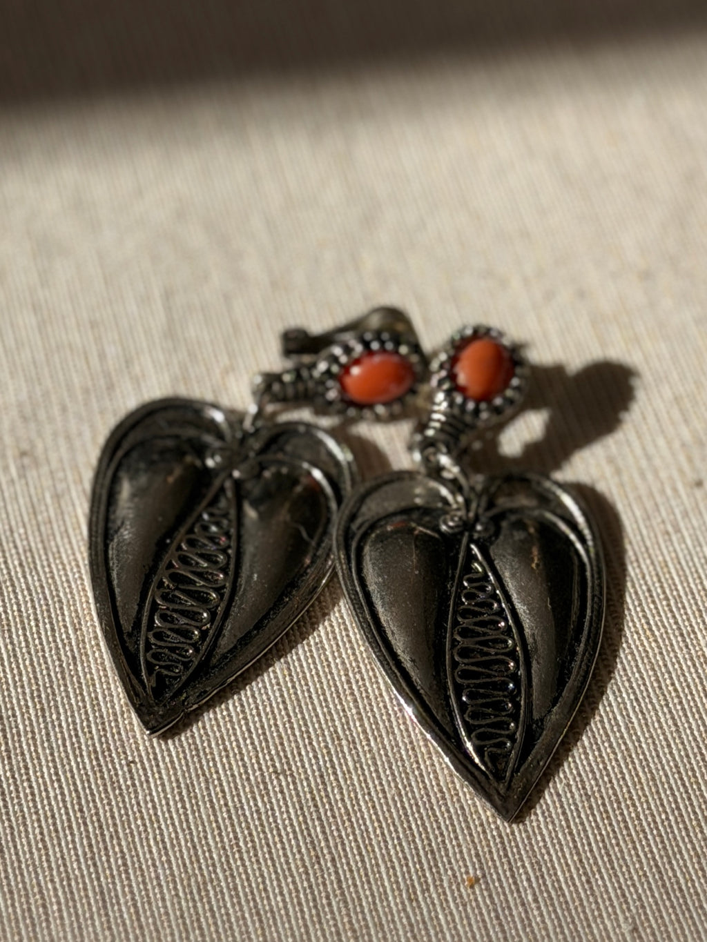 VINTAGE Boucles cœurs argentés pierre orange