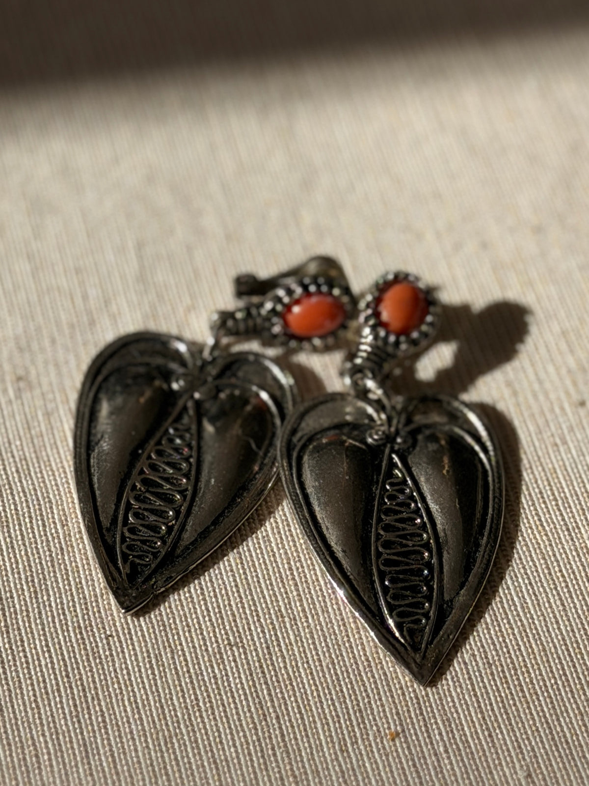VINTAGE Boucles cœurs argentés pierre orange