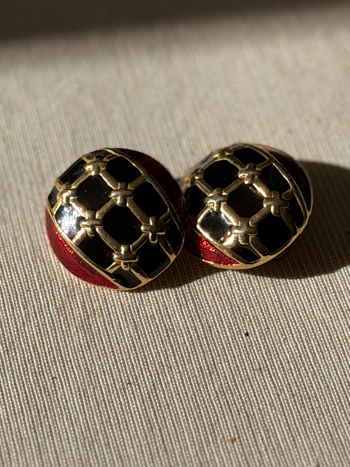 VINTAGE Clips noirs et rouges