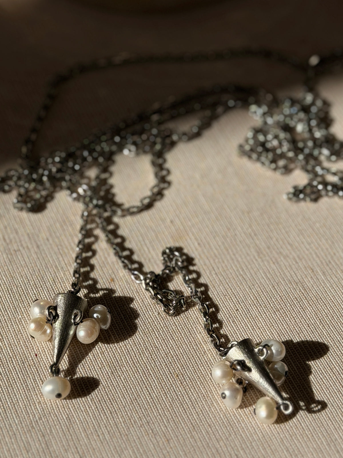 BALENCIAGA Collier chaine et perles (assorti aux boucles)