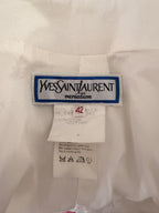 YVES SAINT LAURENT- Veste blanche manche courte à boutons dorés signés Ysl