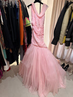 GIAMBATTISTA VALLI Robe Haute couture en soie rose collection 2021-22