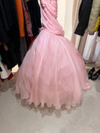 GIAMBATTISTA VALLI Robe Haute couture en soie rose collection 2021-22
