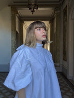 EMMA VERDIER KREMER- Robe mini en coton ancien brodé - Modèle Héritage