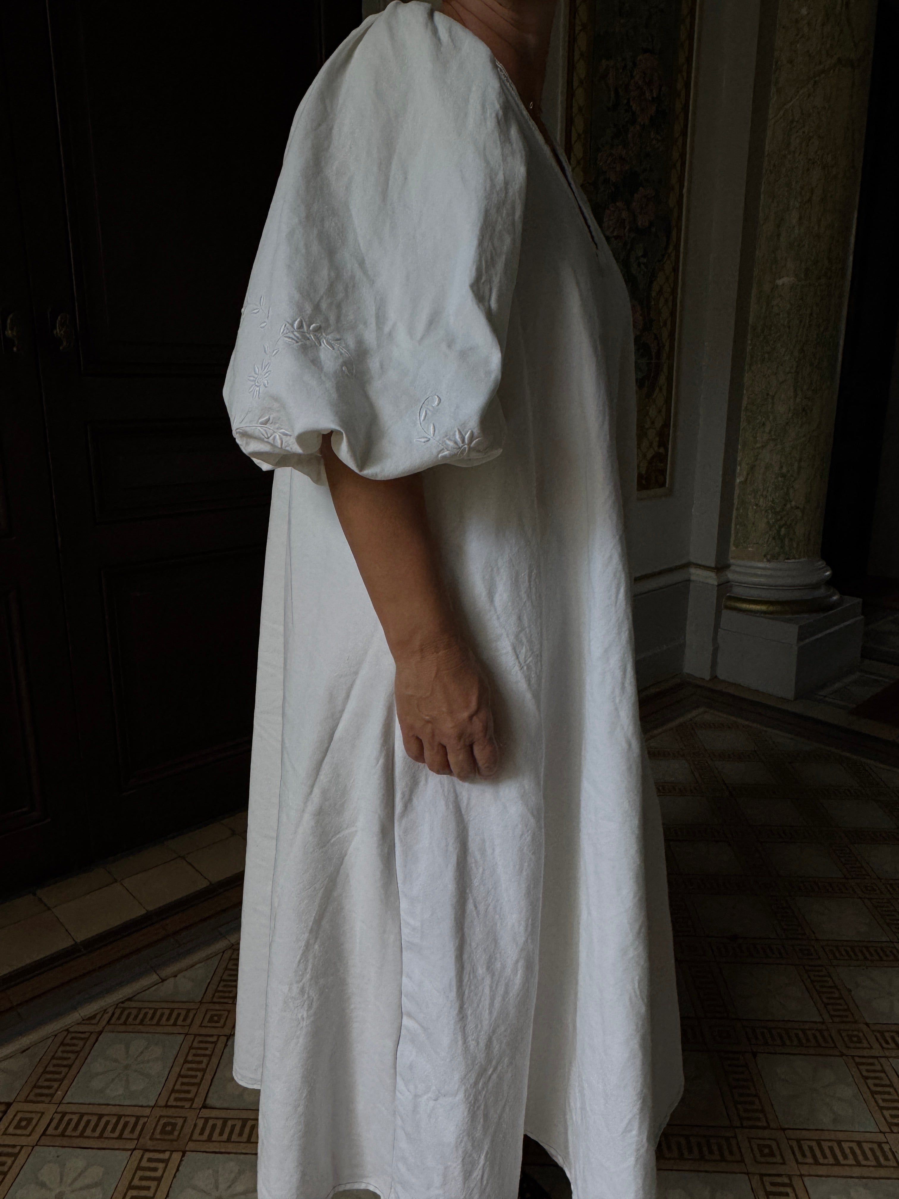 Robe maxi en coton ancien brodé- Modèle Héritage