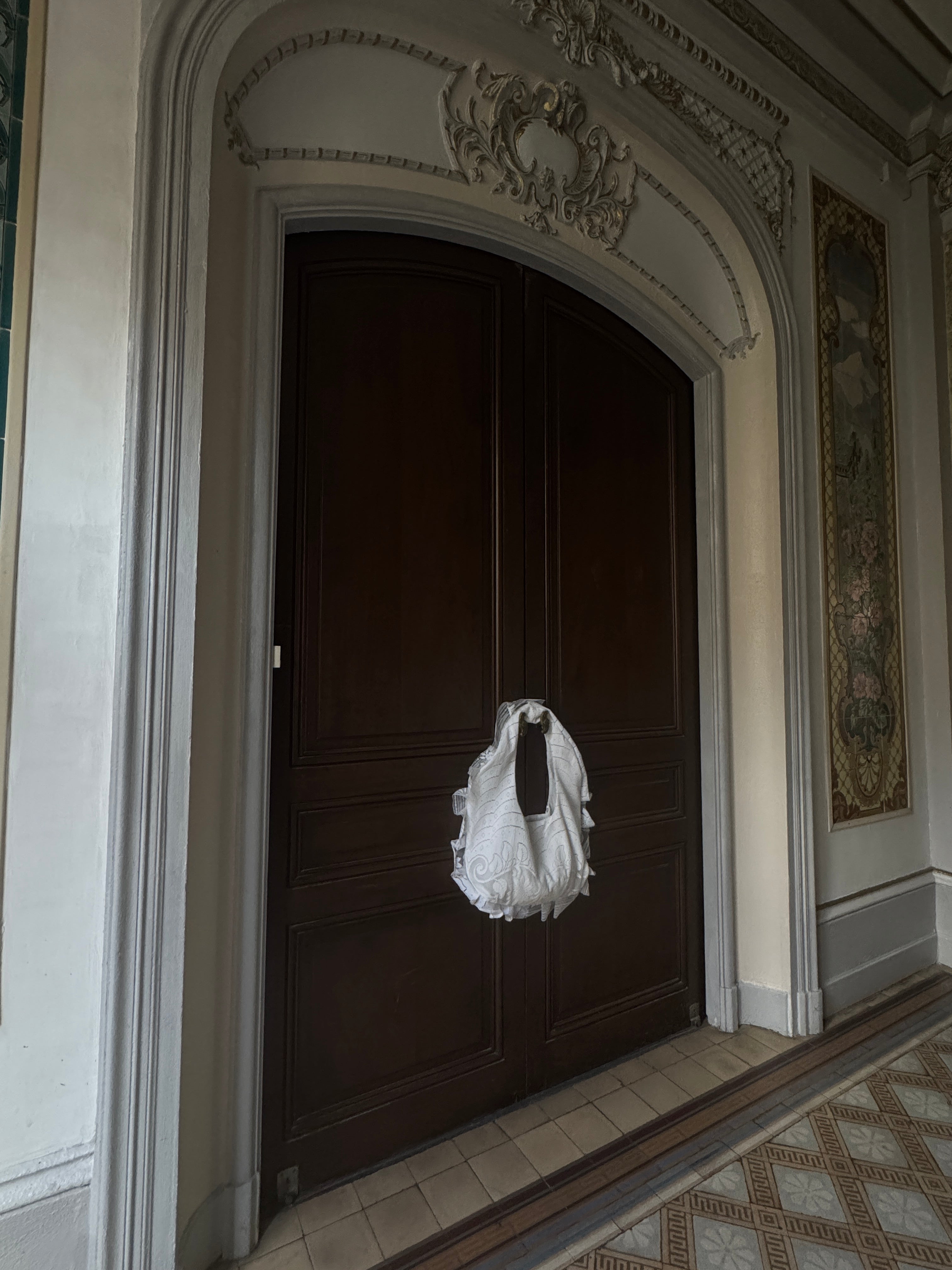 Sac à main voilage dentelle Upcyclé- Modèle "Mémoire" forme Rond