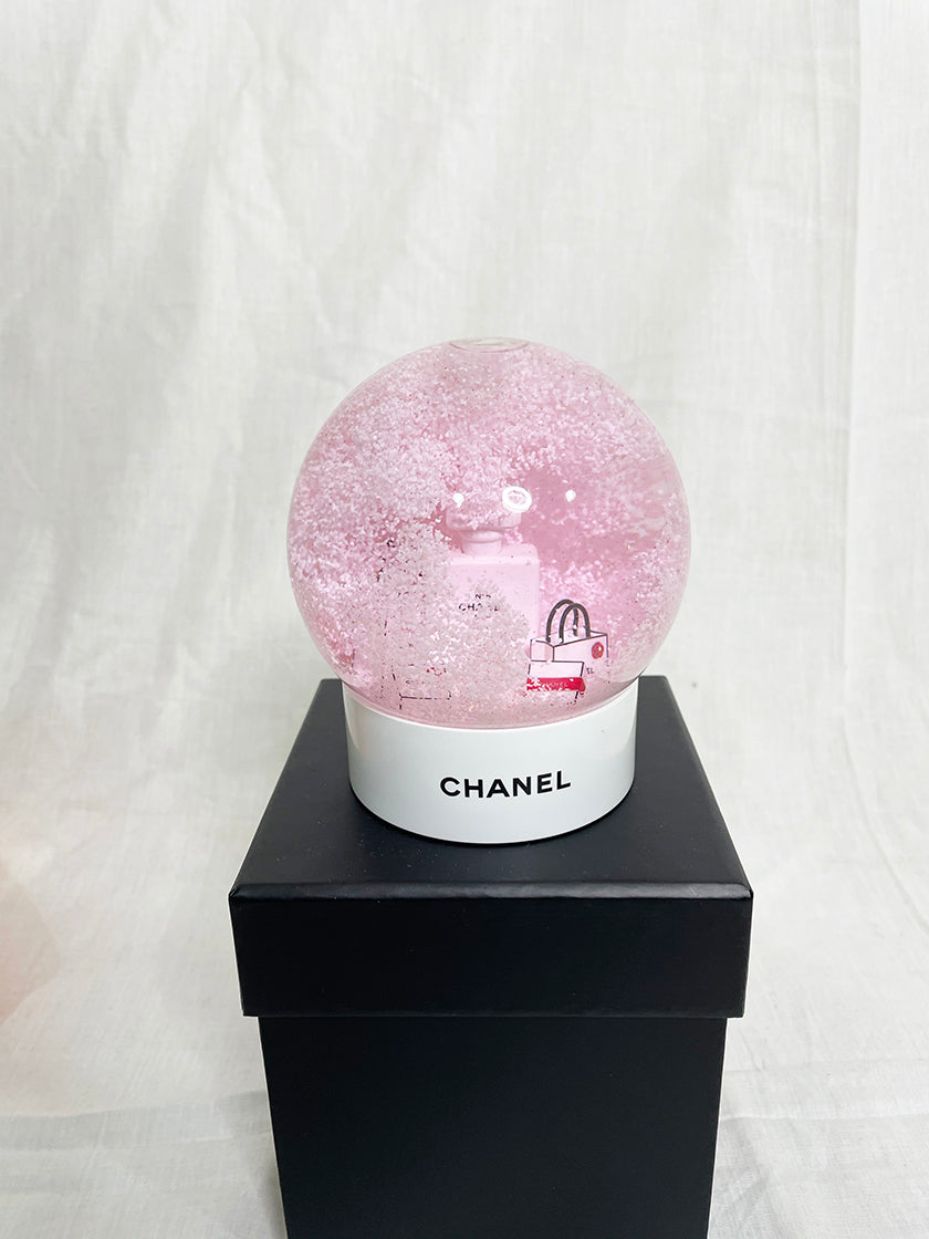 CHANEL- Boule de neige