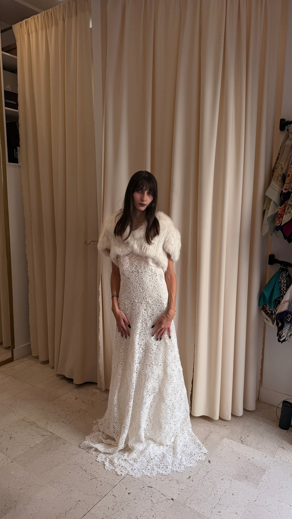 GIAMBATTISTA VALLI Robe Couture Blanche