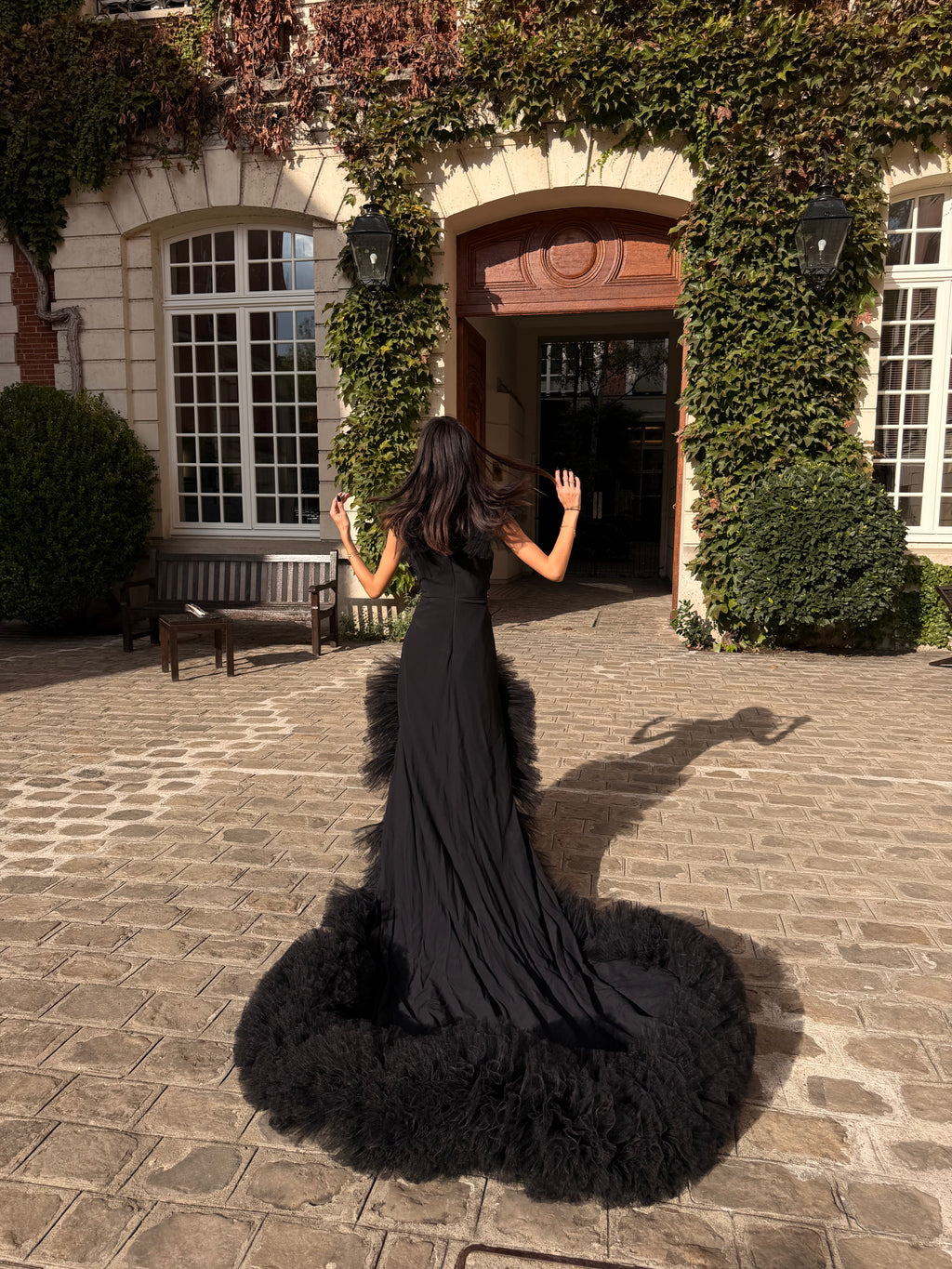 GIAMBATTISTA VALLI Robe Couture noire Automne 2021
