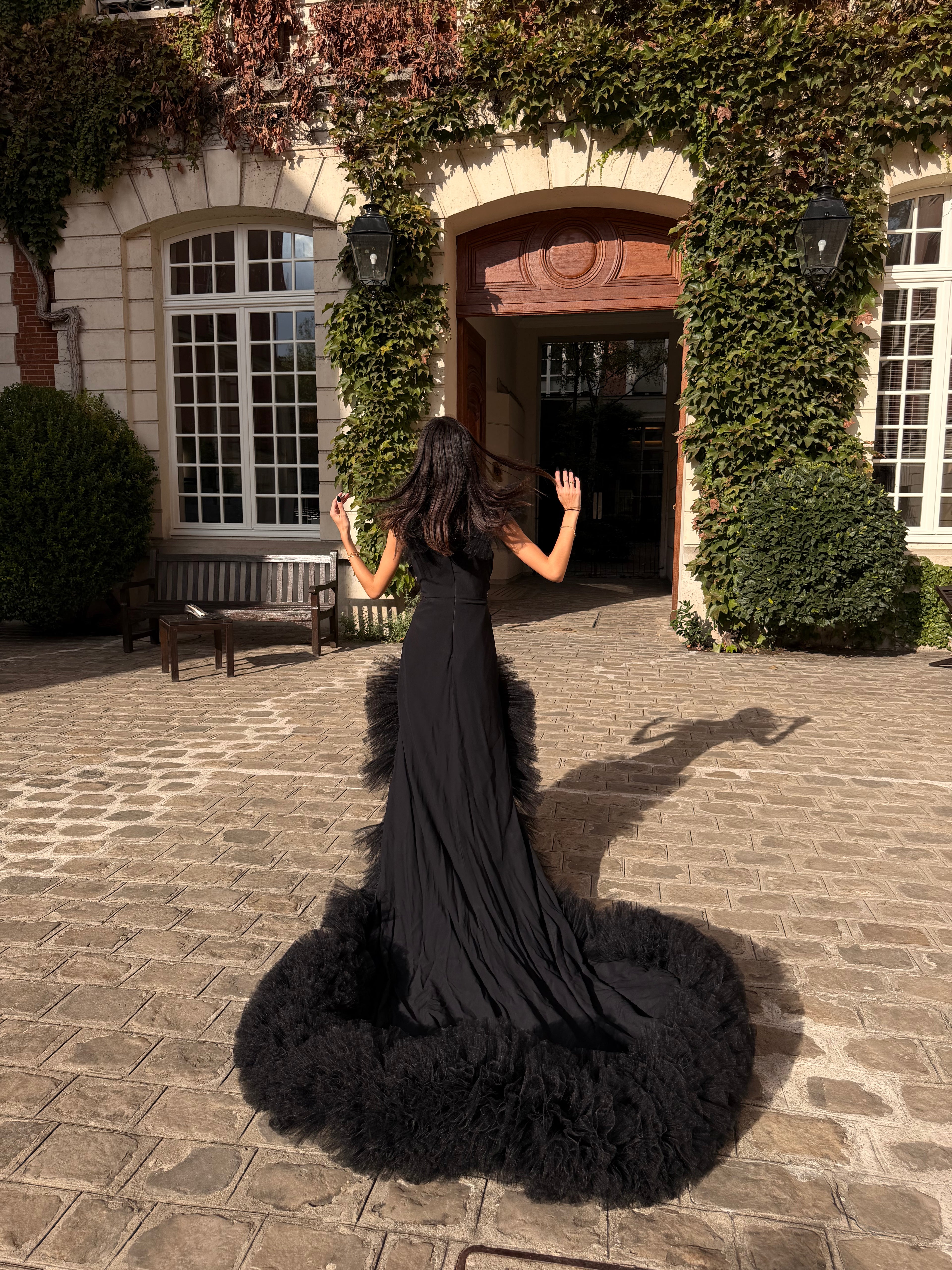 GIAMBATTISTA VALLI Robe Couture noire Automne 2021