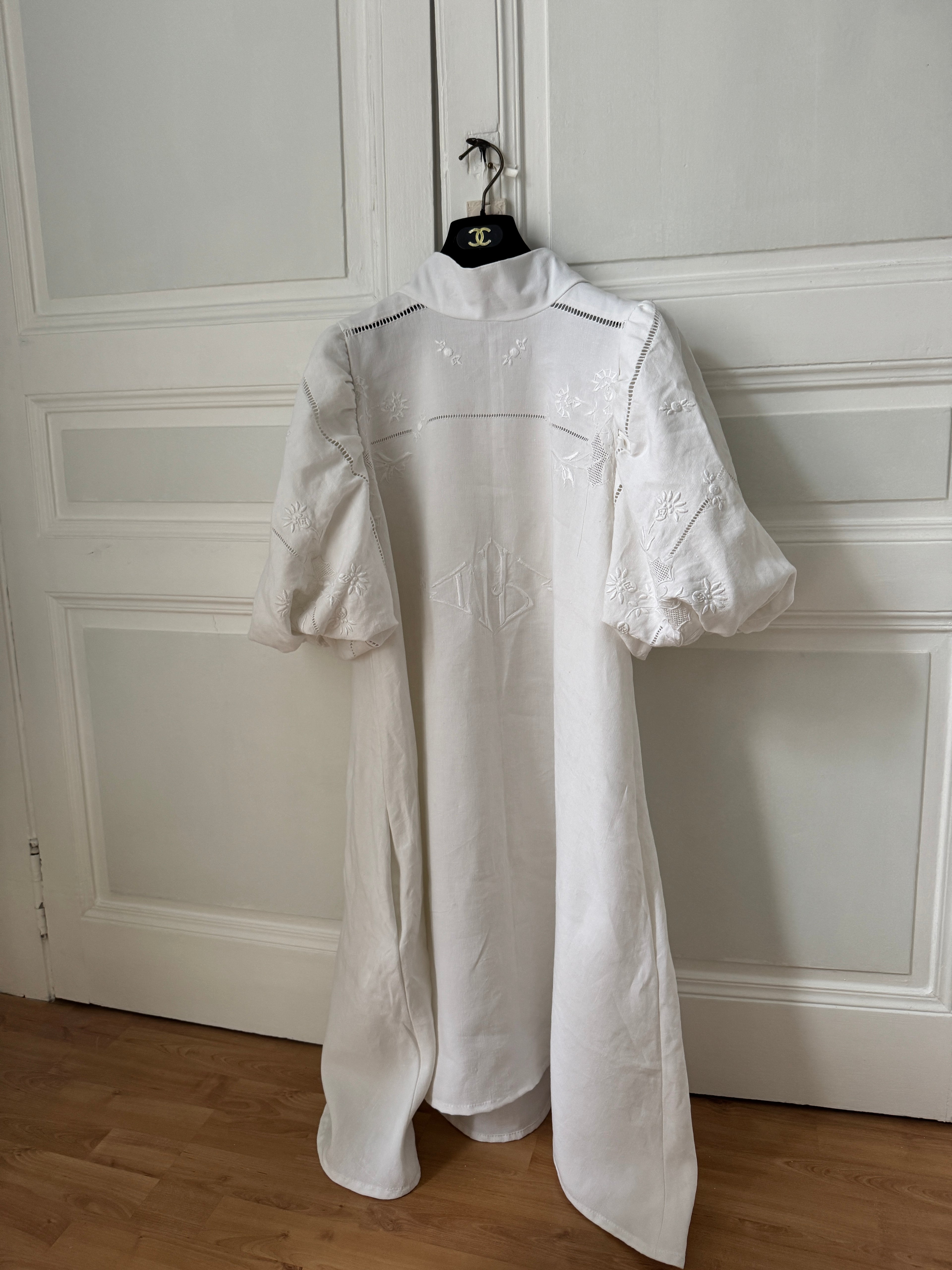 Robe midi en coton ancien brodé - Modèle Héritage